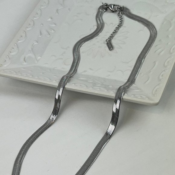 Stainless Steel Herringbone Chain – 5.25mm - Picture 7 of 9
